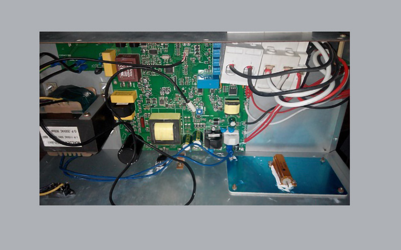 案列24 電源控製櫃的批量生產(chan) 加工.jpg